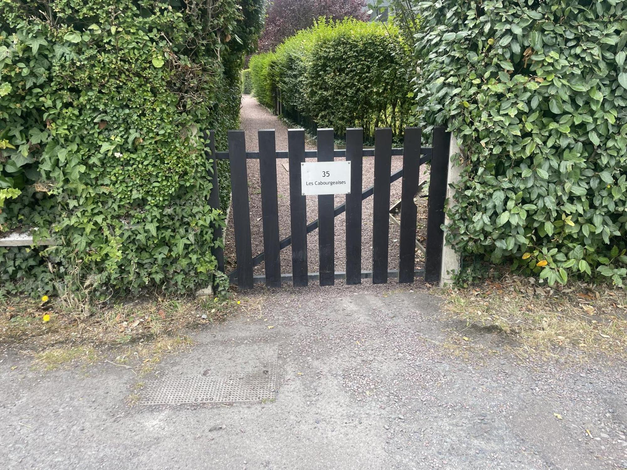 Escale Cabourgeaise Lägenhet Exteriör bild